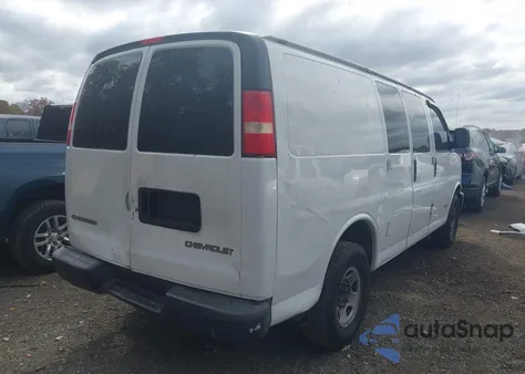 2005 Chevrolet Express из США, поврежденный, VIN 1GCHG35U251249770